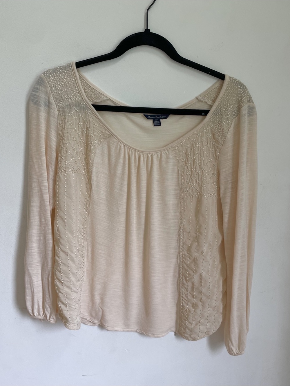 American Eagle Cream Long Sleeve Top